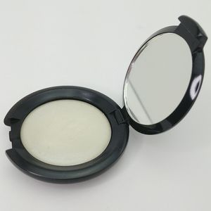 Vincent Longo Lip Lux in Light NIB